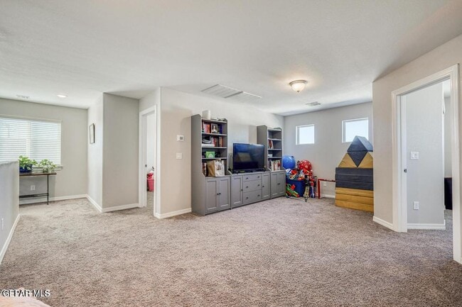 Building Photo - 4812 Marisabel Azcarate St