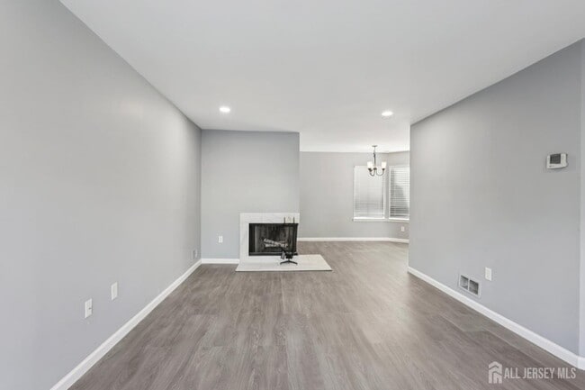 Building Photo - 1086 Schmidt Ln