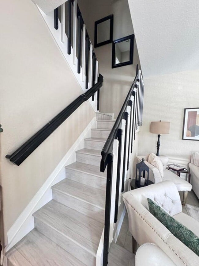 Building Photo - 169 Monterey Bay Dr