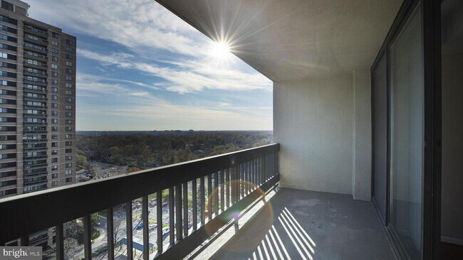 Building Photo - 5505 Seminary Rd