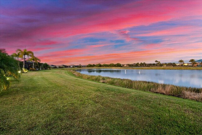 Building Photo - Gorgeous 4-Bedroom, 3-Bathroom Pool Home i...