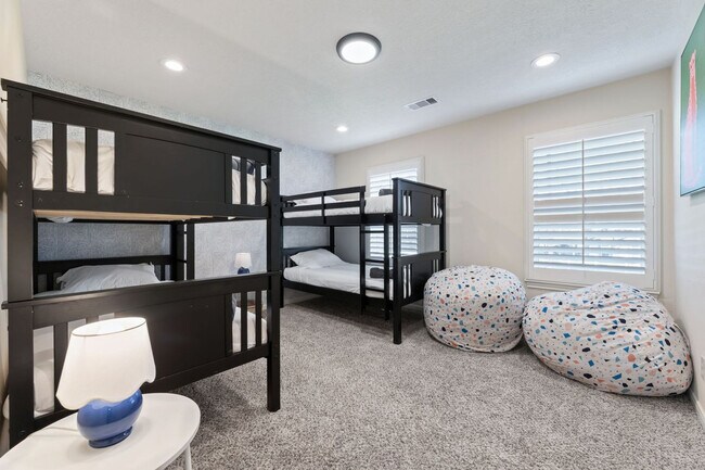 Building Photo - 9123 Kerr Dr
