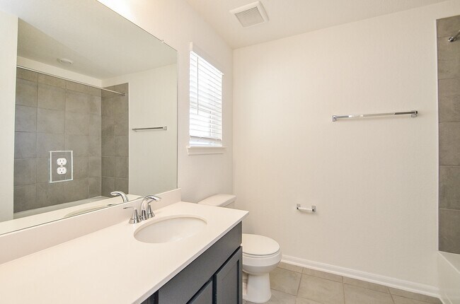 Building Photo - 4507 Kellmore Ct