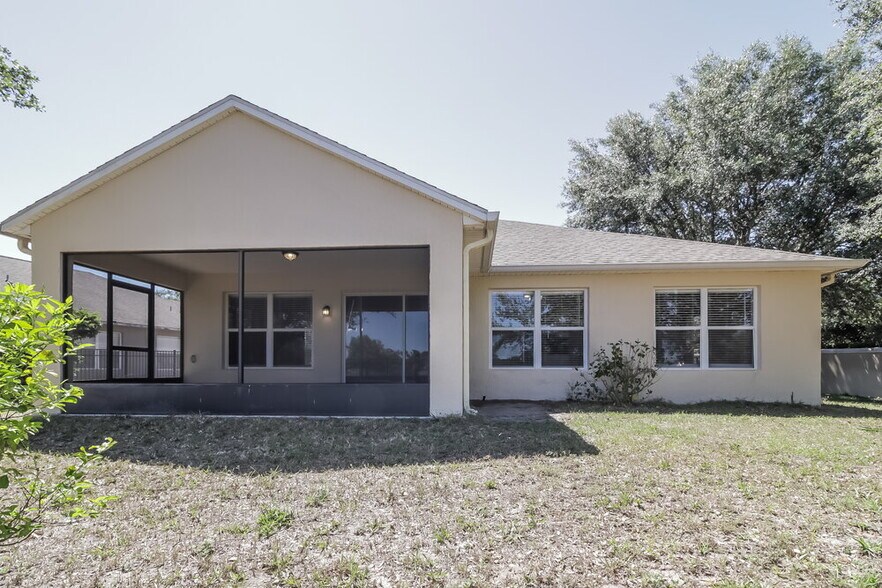 Building Photo - 30000 Pga Dr