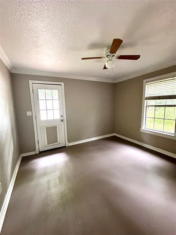 Building Photo - 8619 Groveland Dr