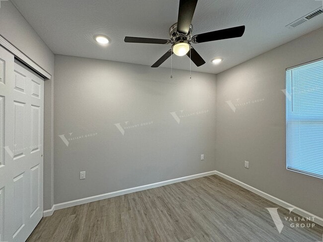 Building Photo - Charming 3-Bedroom, 1-Bathroom House for R...