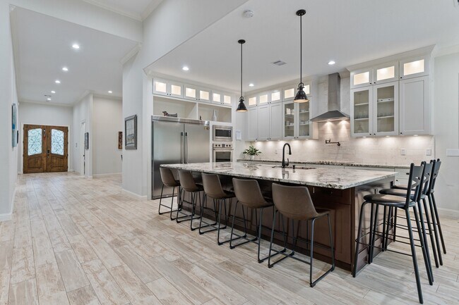 Building Photo - 25019 Butler Hill Ct
