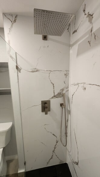 Rain showerhead - 2605 N Pinon Ridge Dr