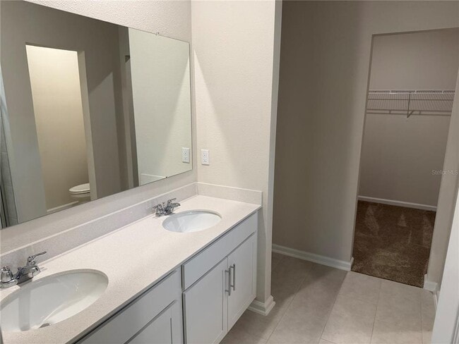 Building Photo - 9 Pier Ln