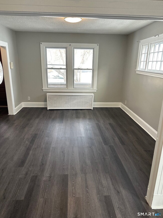 Building Photo - 59 Sherbrooke Ave