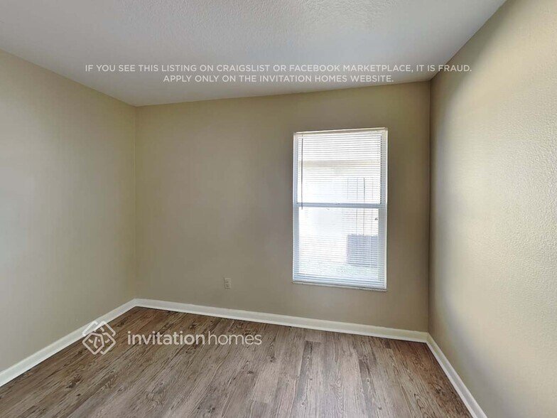 Building Photo - 1916 Bridgehampton Pl