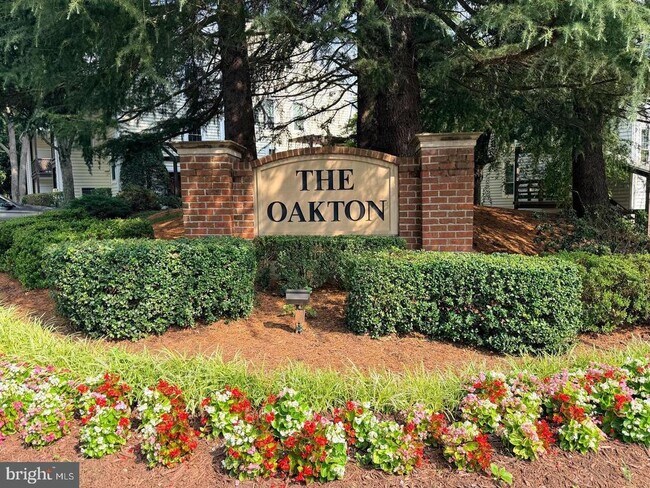 Building Photo - 10050 Oakton Terrace Rd
