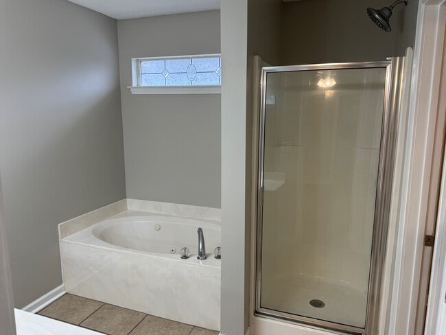 Building Photo - 769 Burton Ln