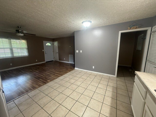 Building Photo - 113 Lackey Ln