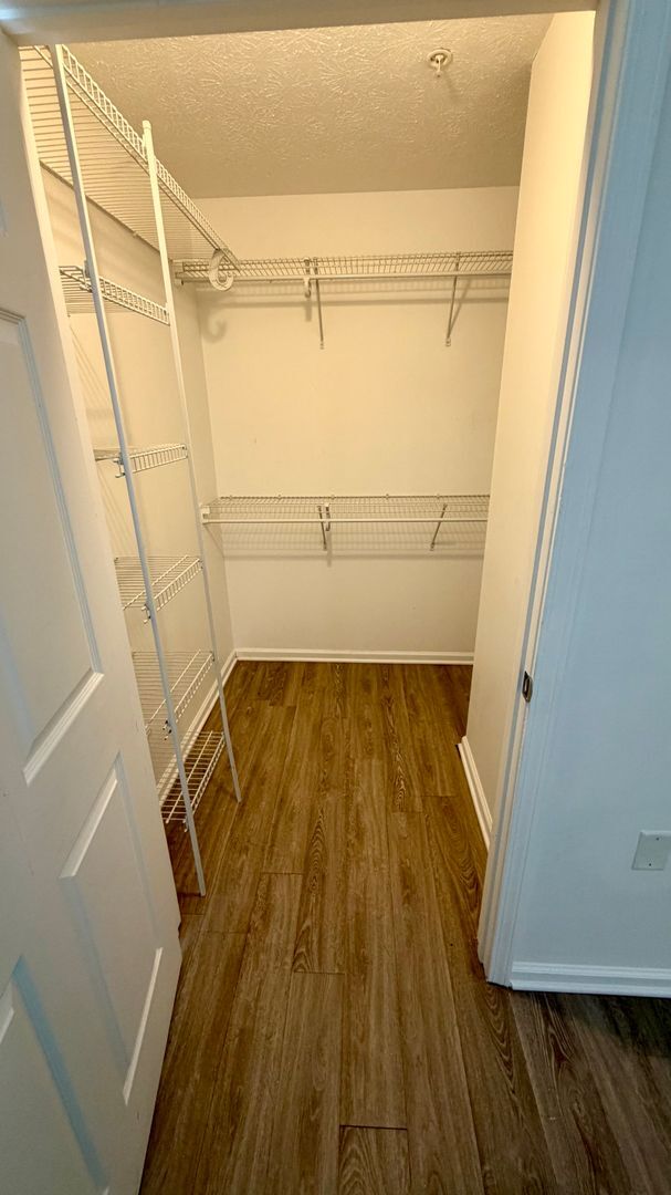 Building Photo - 9127 Laird St