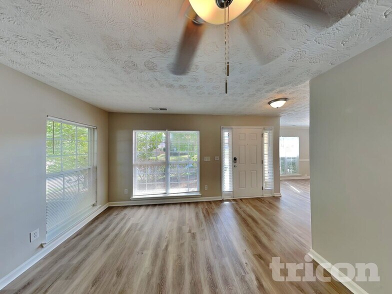 Building Photo - 5524 Somervale Ct