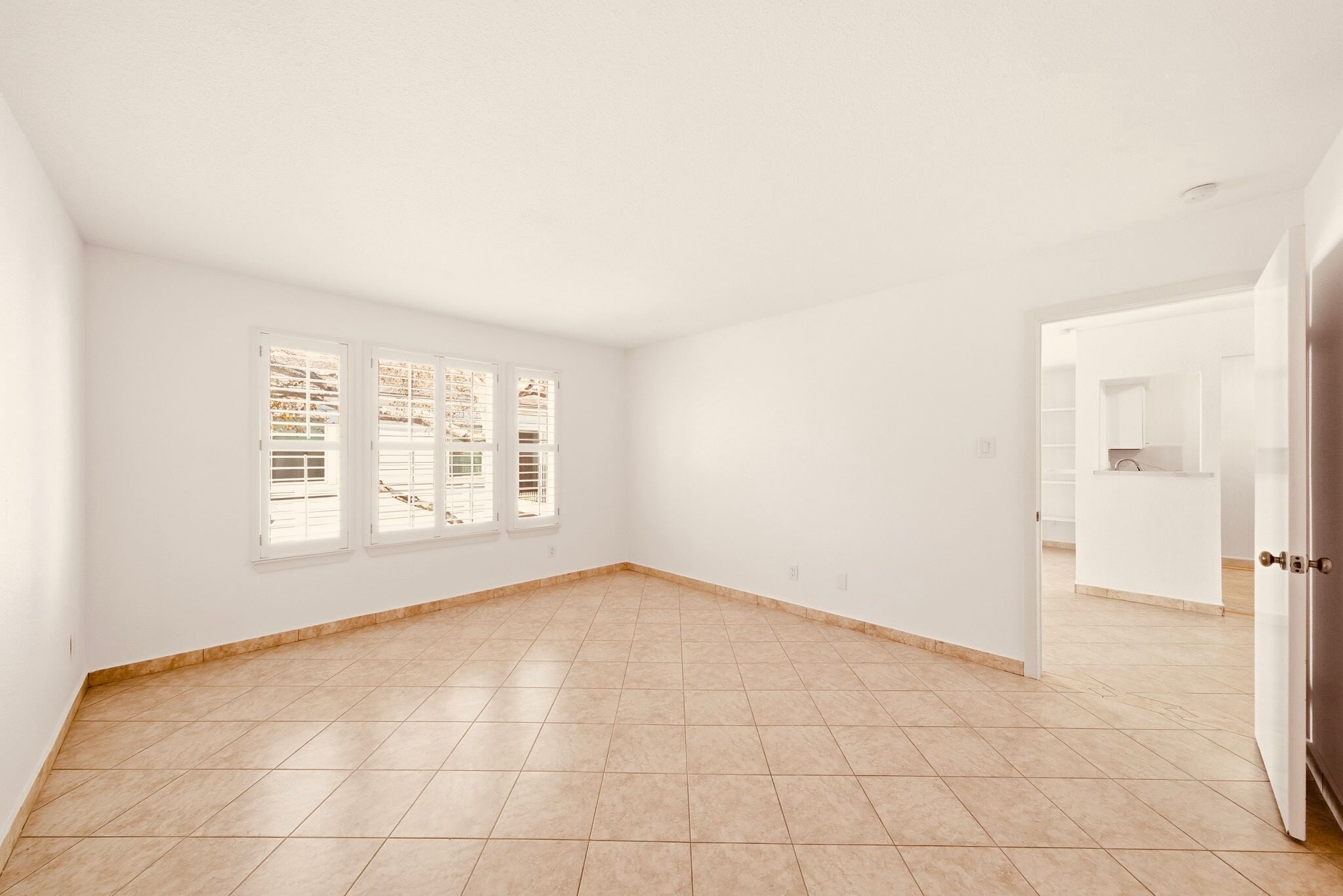 Large Bedroom 15X12 - 2333 Bering Dr