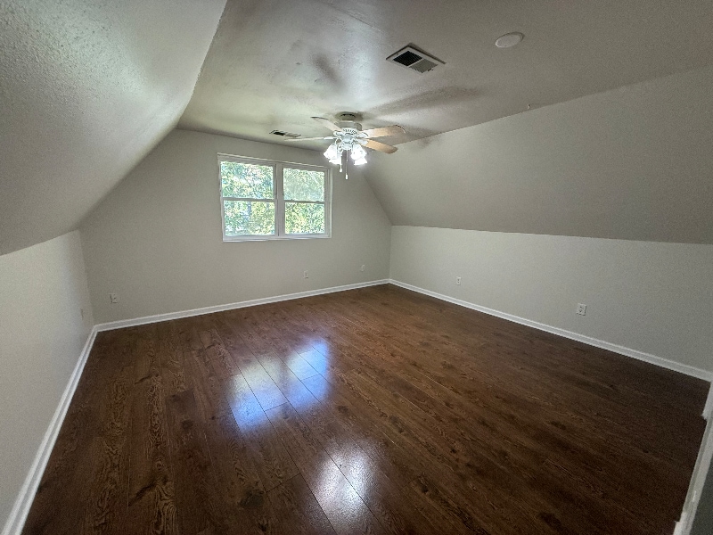 Building Photo - 107 Foxwood Village Dr