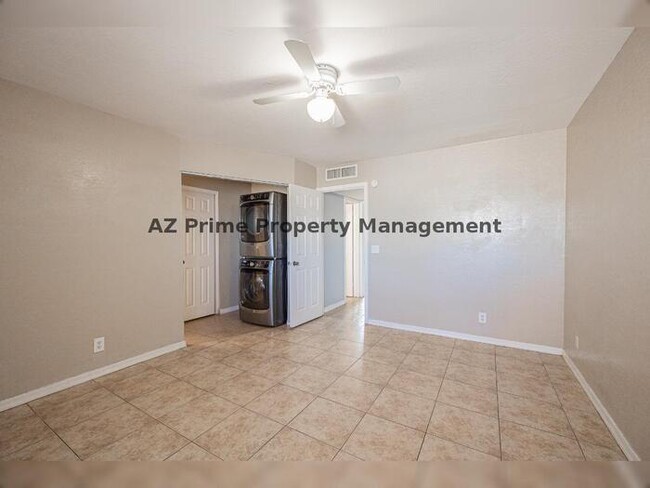 Building Photo - 7101 N 36th Ave