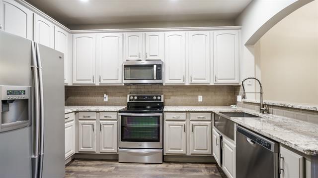 Building Photo - 3213 Carlisle St