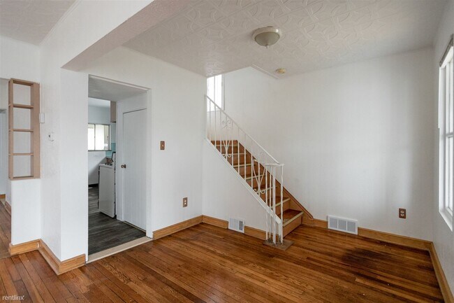 Building Photo - 2 br, 1 bath House - 3080 Goodson St Singl...