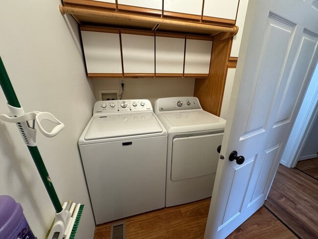 Building Photo - NEW LOWER RENT