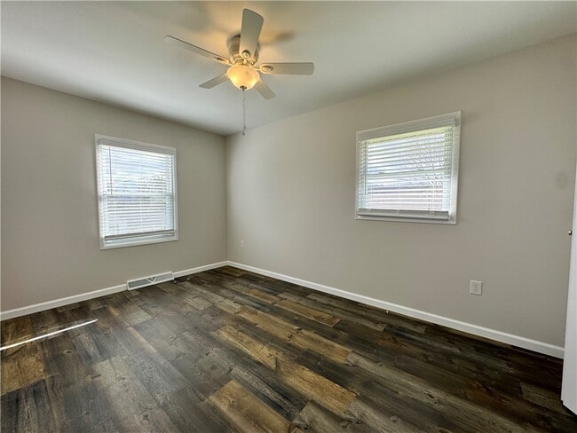 Building Photo - 133 Lincoln Rd