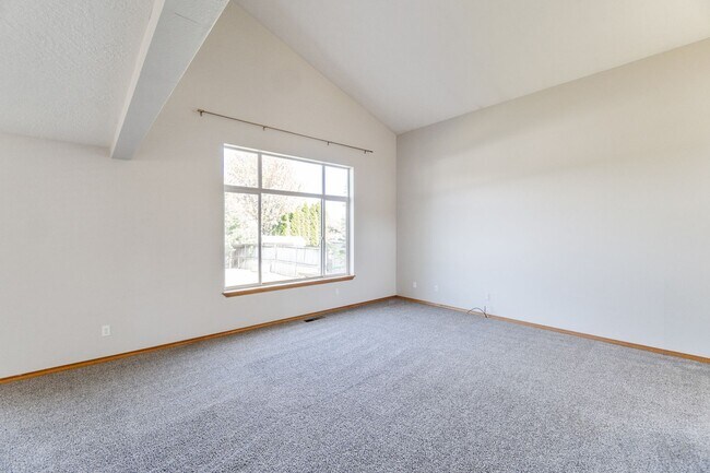 Building Photo - 4609 E 15th Ave