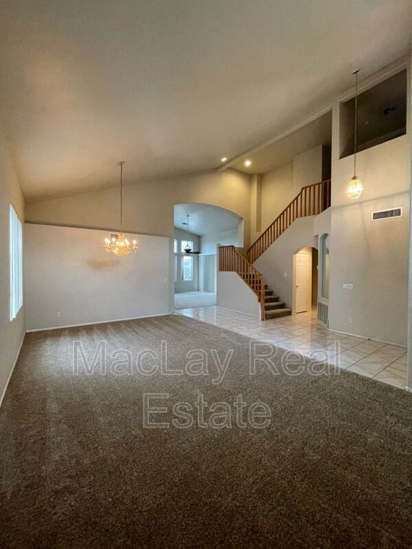 Building Photo - 7140 E Medina Ave