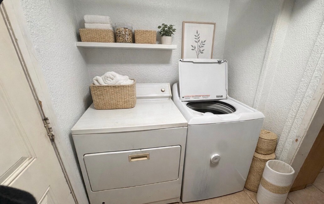 Building Photo - 45436 12th St W