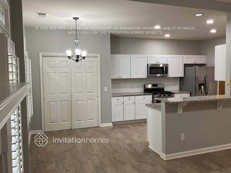 Building Photo - 3994 Ironhill Ln