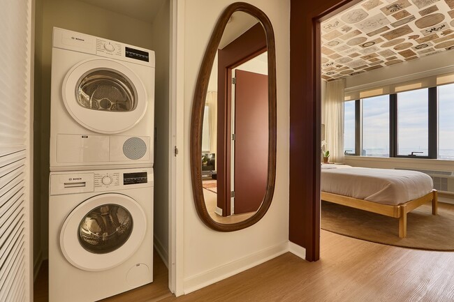 Building Photo - 505 Summit Ave