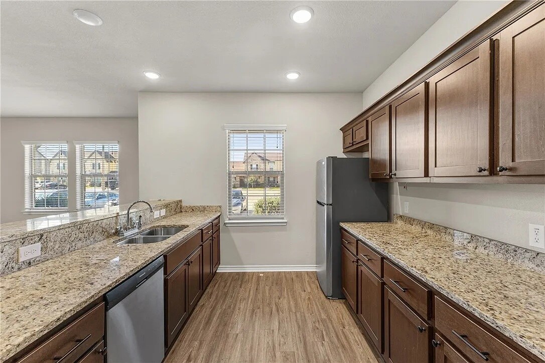 Building Photo - 3013 Marvel Ct