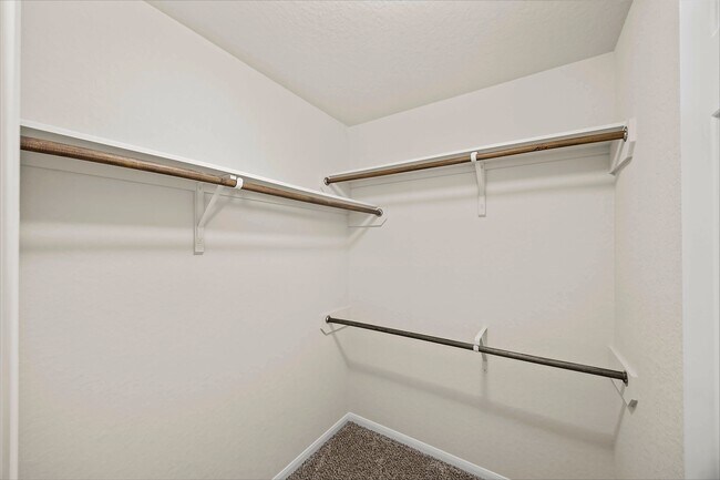 Building Photo - 15015 Hope Hills Ln