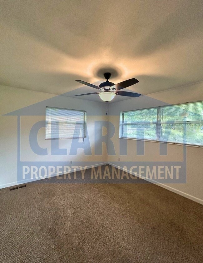 Building Photo - Charming Ranch-Style Home in the Heart of ...