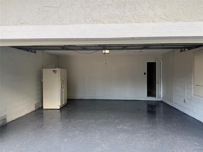 Building Photo - 1360 NW 94th Ave