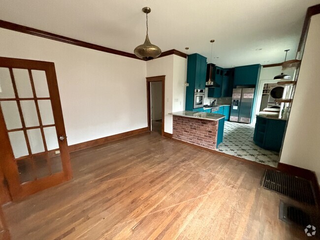 Open concept kitchen with dining or 2nd living - 1939 Nelson Ave