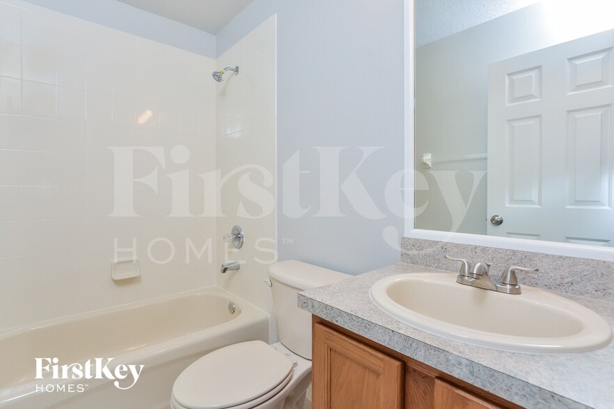 Building Photo - 284 Kettering Rd