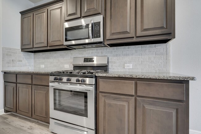 Building Photo - 1513 Canary Ln