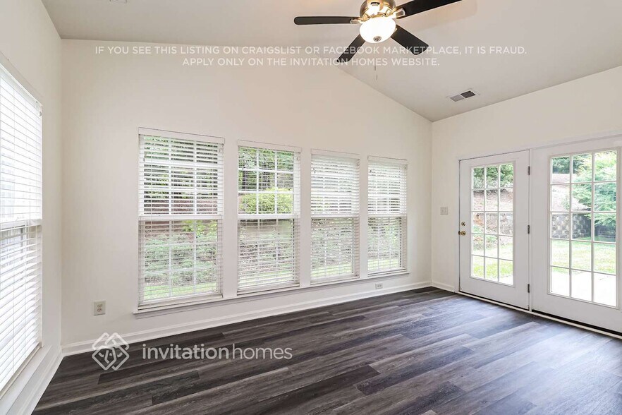Building Photo - 8830 Hadco Ln