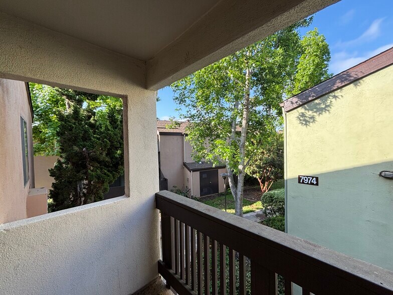 Building Photo - 7972 Mission Center Ct
