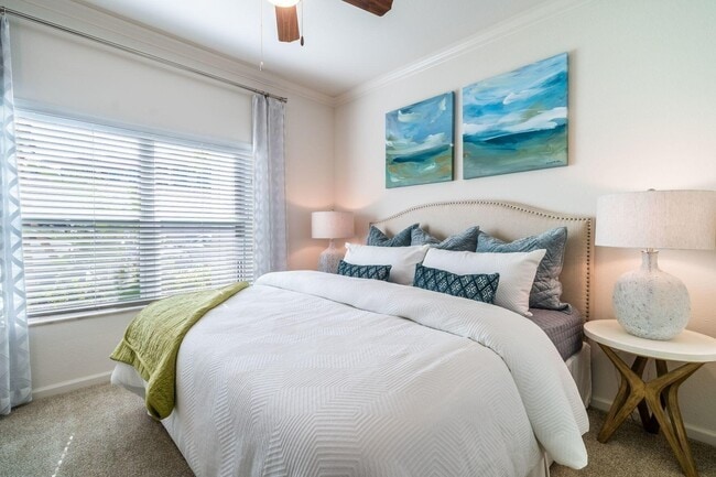 Building Photo - 1924 NW Federal Hwy