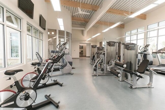 Building Photo - 5110 Morrison Dr