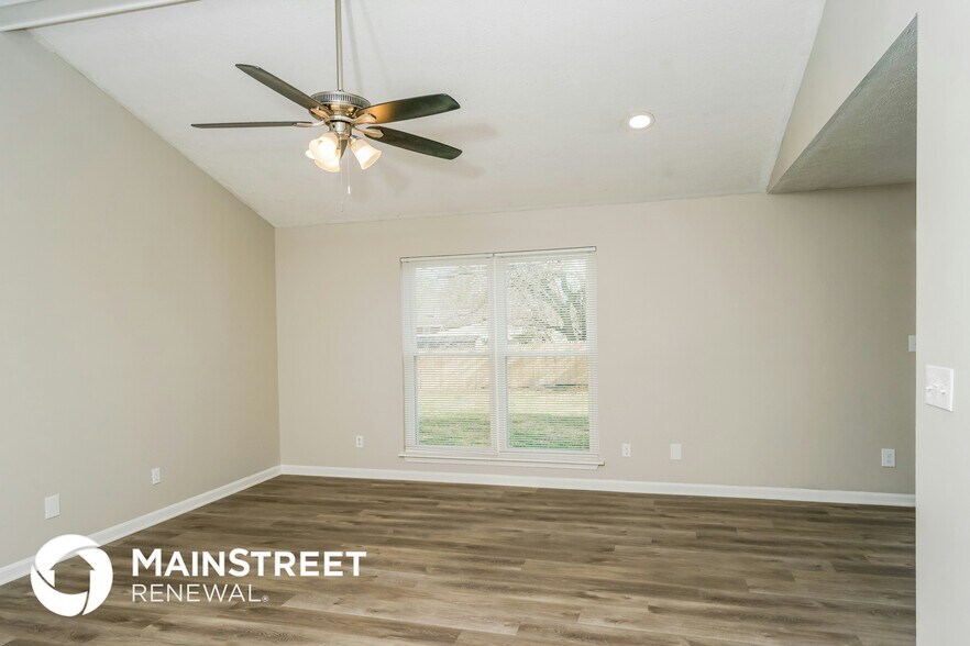 Building Photo - 7401 Hassock Dr