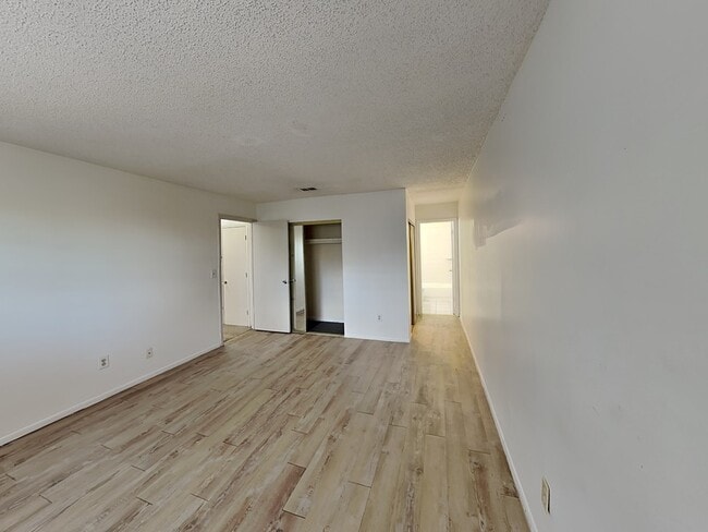 Building Photo - 1717 Michigan Ave