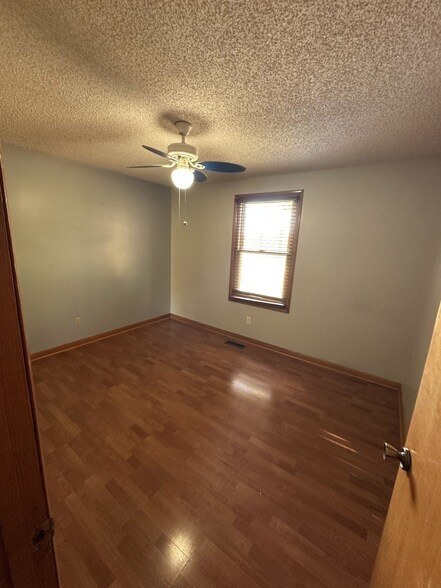 Building Photo - 131 Woods Rd