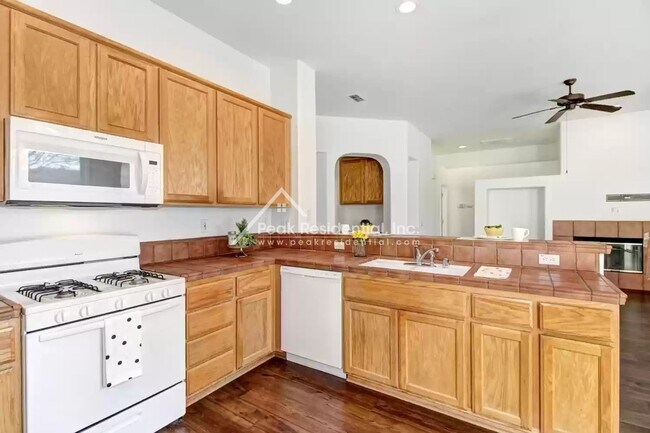 Building Photo - 6016 Travo Way