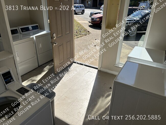 Building Photo - 3813 SW Triana Blvd