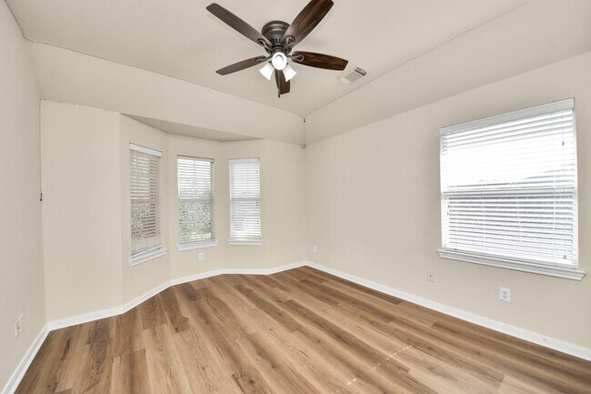 Building Photo - 8627 Sweet Pasture Dr