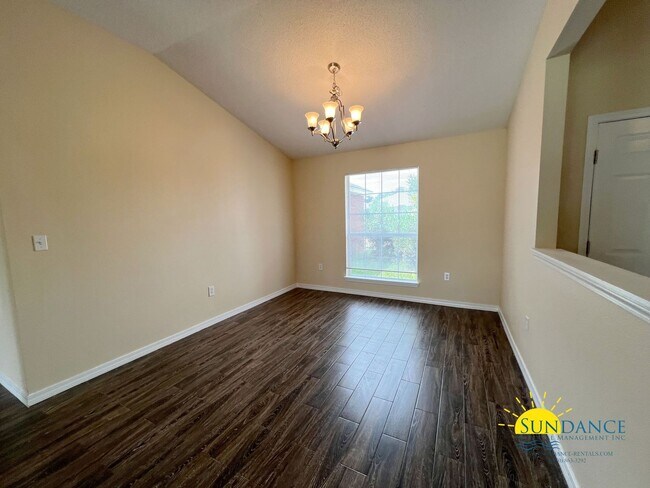 Building Photo - 5434 E Brook Dr